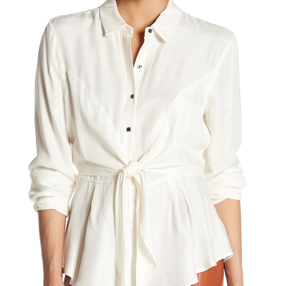 Line & Dot Polina White Knot Blouse